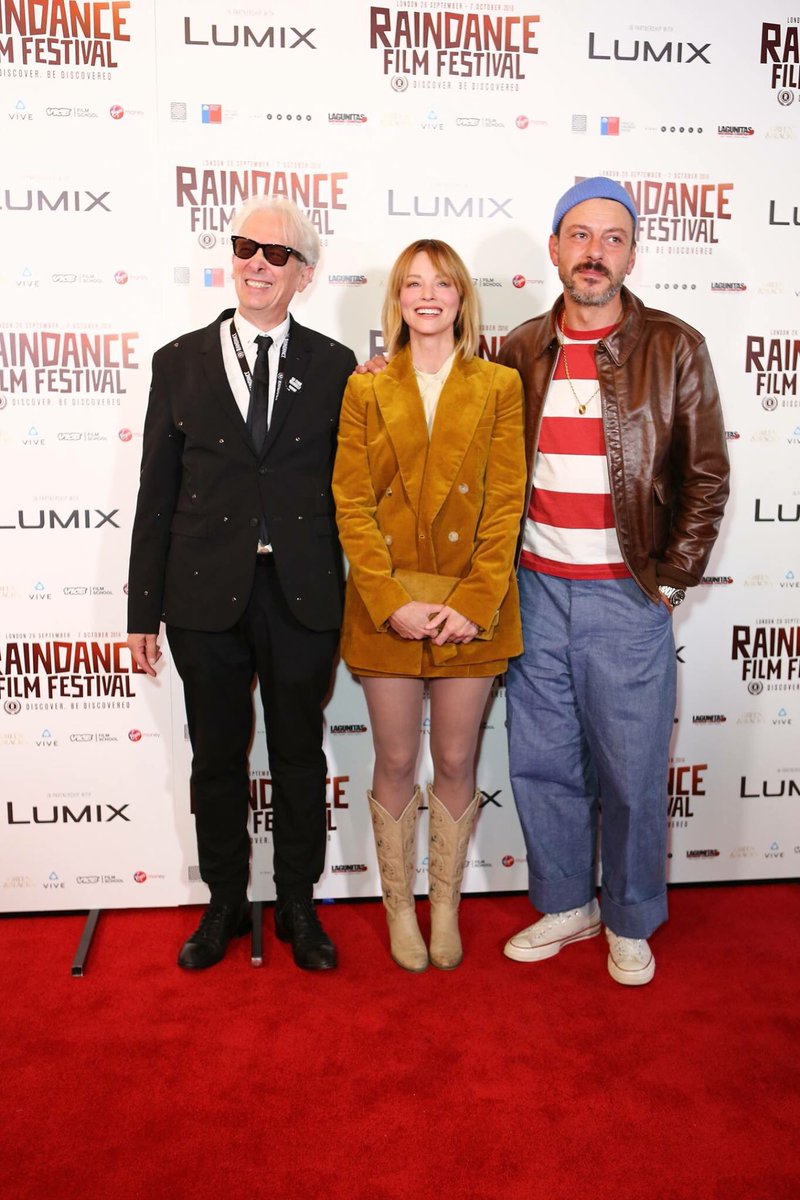 RogerAlarconP's tweet photo. Last Night the best and the most #iconic Independent #film #festival in #london Opening Night @Raindance #RFF2018 #red #carpet with his founder @elliot_grove in full swing thanks to our sponsors @LumixUK @Rotolight @Chile_in_the_UK #lumix #rotolight https://t.co/bPcLxoelKg