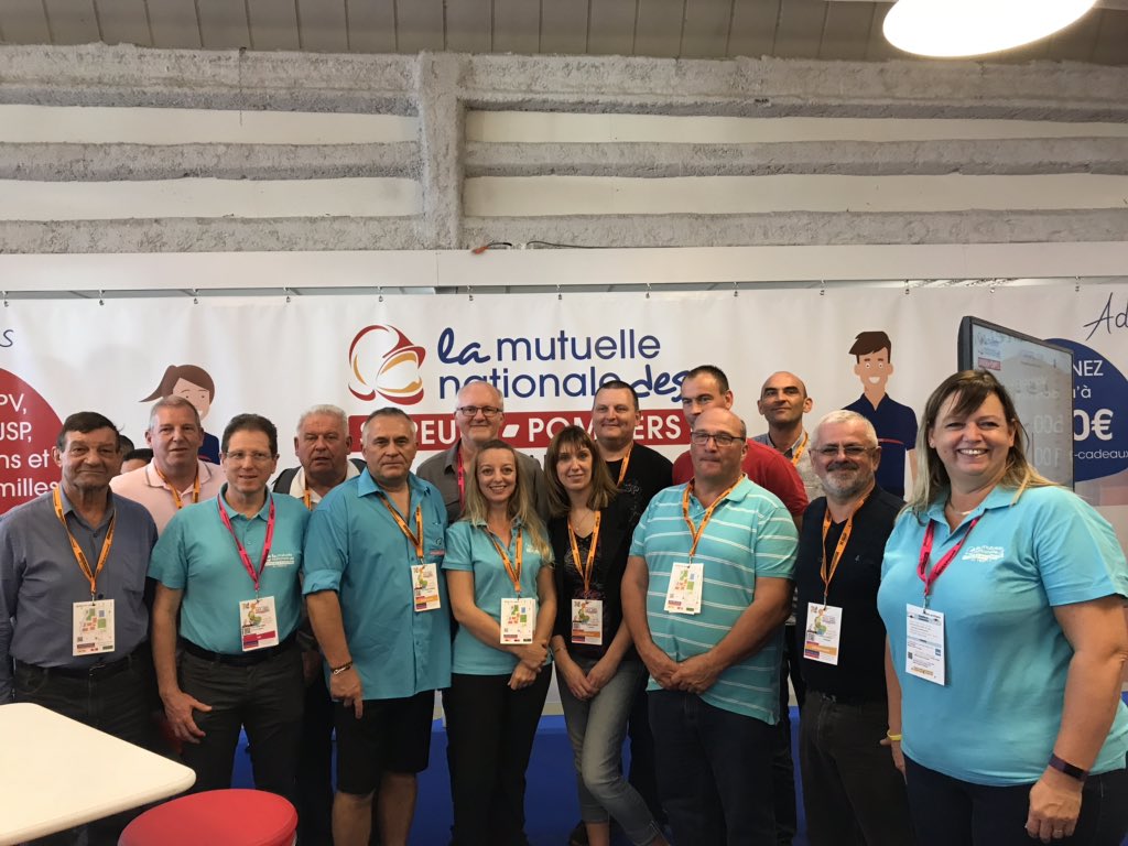 udsp57's tweet photo. Le CA de l’#UDSP57 en visite sur le stand de la #MNSP sur le congrès national à Boug-en-Bresse.Merci pour le très bon accueil https://t.co/7cign1PAqo