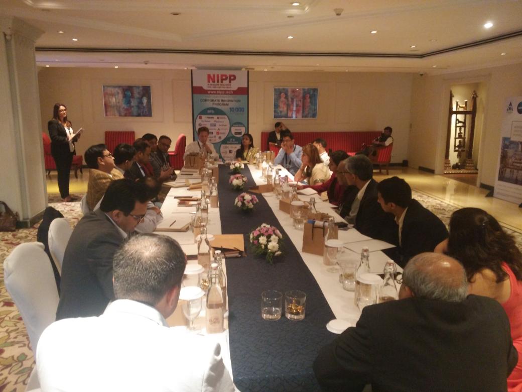 PareshDegaonkar's tweet photo. CXO meeting at the sidelines of the NASSCOM India FinTech day. Thought leadership at its best from the Govt & Corporate World.
"There is a whole new target market out there and that is the Government" @sunitinanda @KSVish57 #IndiaFintechDay2018 #IFD2018 @nasscom @NASSCOMStartUps https://t.co/9iimuCRRCp