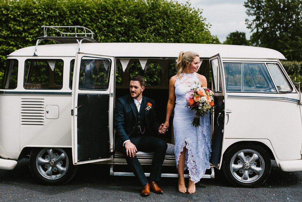 W_W_WeddingBlog's tweet photo. Jaclyn and Ronan planned their fabulous day from afar and what a location they chose // https://t.co/mdpv2lkDVV thanks to @HoMoPhotography @Graceloveslace @AnnaCarriga https://t.co/m1L77mhHrF