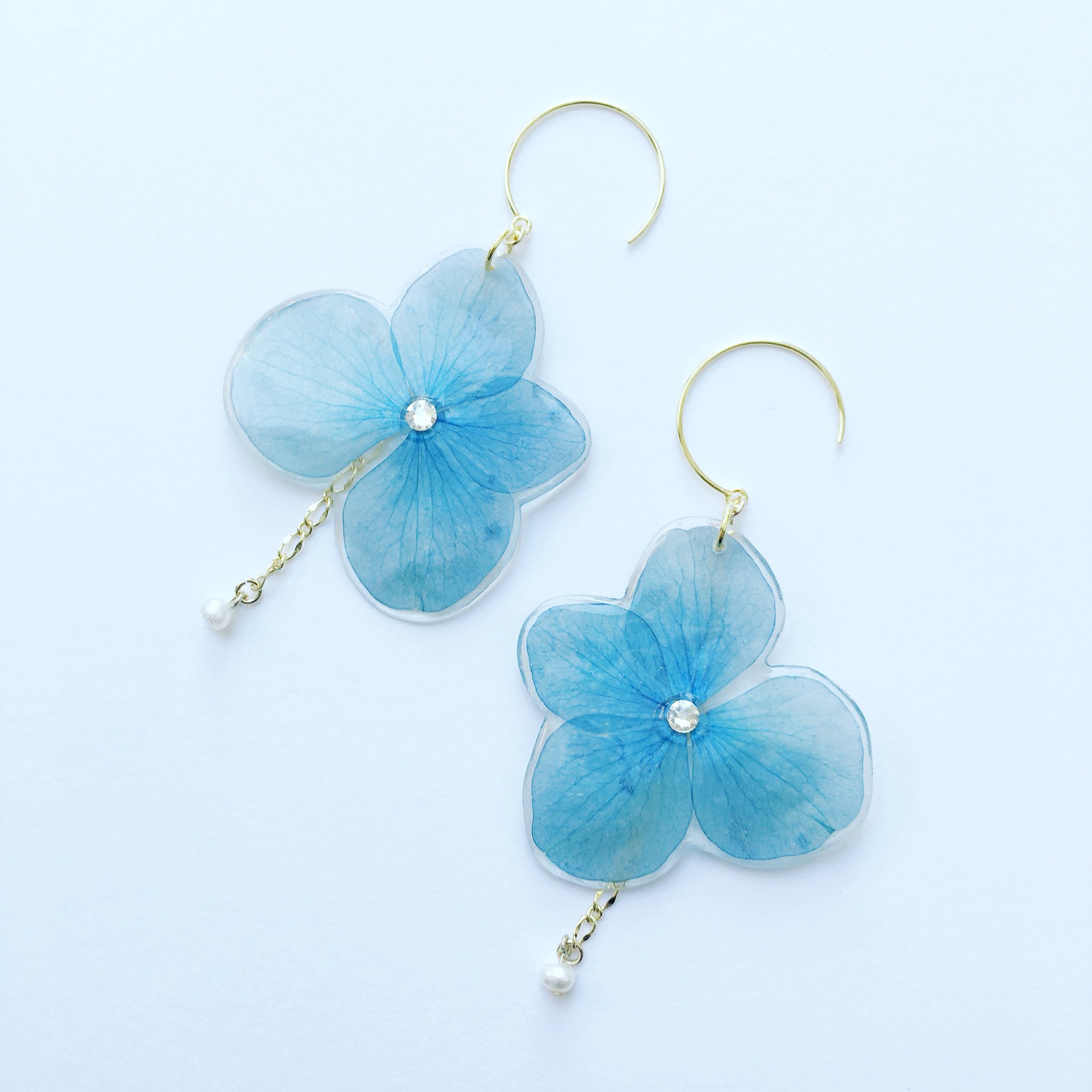 Cronico ムラタ 紫陽花ピアス アクセサリー Minne ピアス 紫陽花 レジン お花 手作り ハンドメイド Cronico 押し花アクセサリー レジンアクセサリー 植物 Creema お花のある生活 Accessories ハンドメイドアクセサリー T Co
