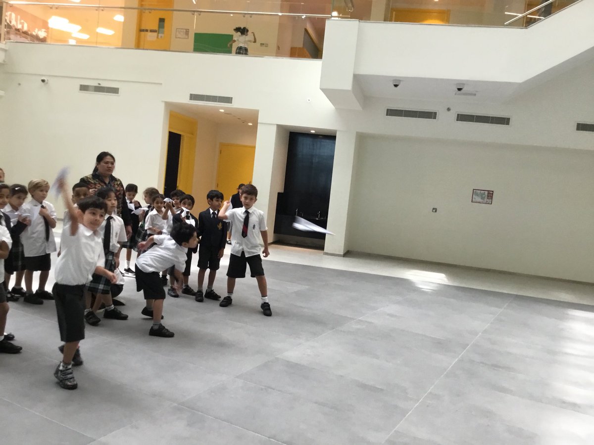 ReptonADYr2's tweet image. Here are some more photos. #ReptonADYr2 #ReptonADScience #forces #gravity #handsonlearning