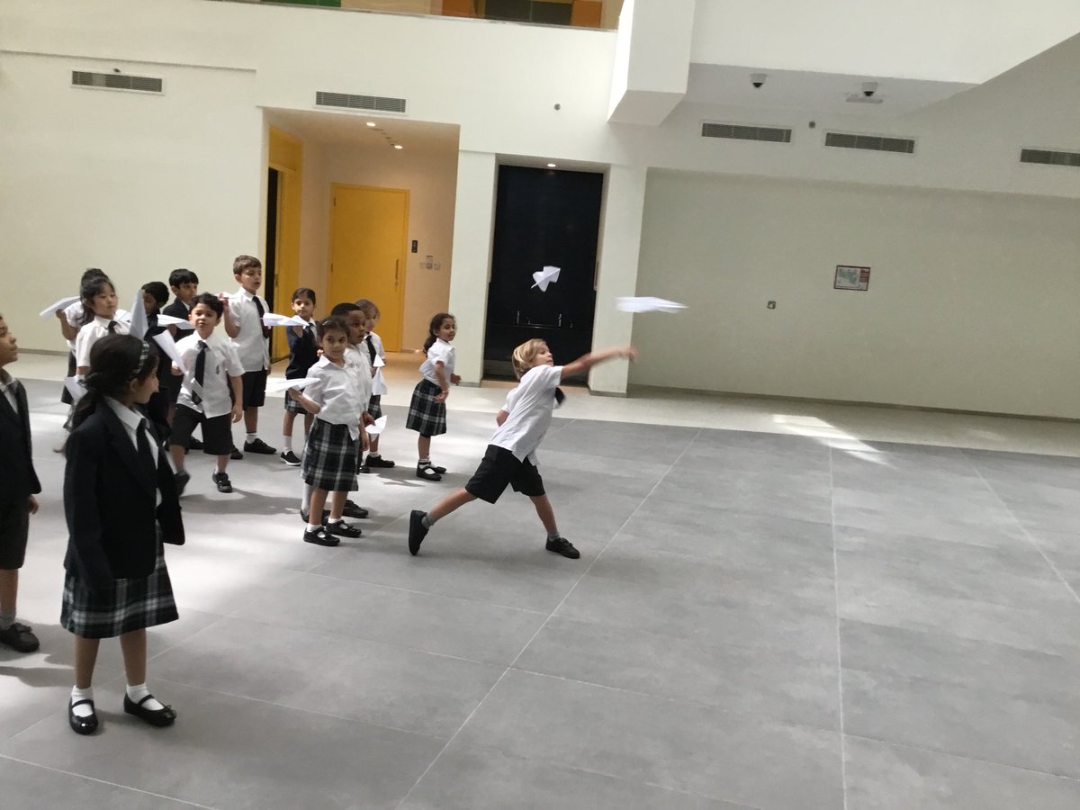 ReptonADYr2's tweet image. Here are some more photos. #ReptonADYr2 #ReptonADScience #forces #gravity #handsonlearning