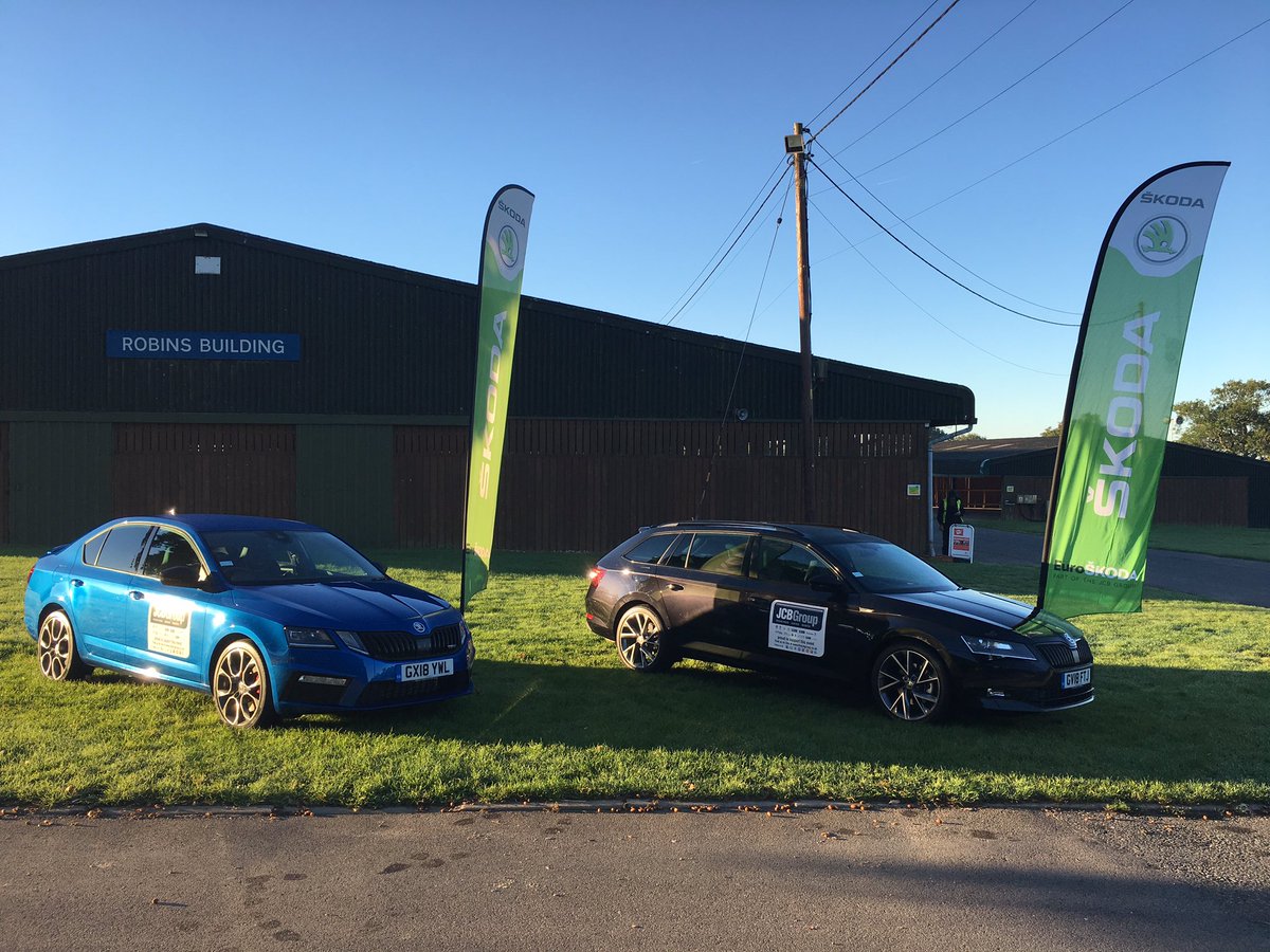 RHorscroft's tweet photo. All set up at The Net XP Mid Sussex Business Expo with a golf theme! Come and pay us a visit in the sunshine and practice your chipping skills! #NetXP2018 @JCBGroupAutos https://t.co/idVrG4iqQ6