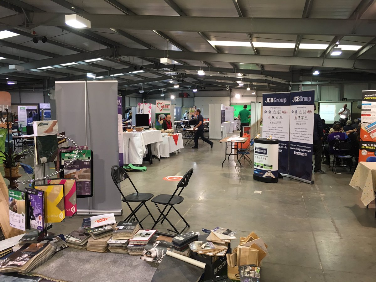 RHorscroft's tweet photo. All set up at The Net XP Mid Sussex Business Expo with a golf theme! Come and pay us a visit in the sunshine and practice your chipping skills! #NetXP2018 @JCBGroupAutos https://t.co/idVrG4iqQ6