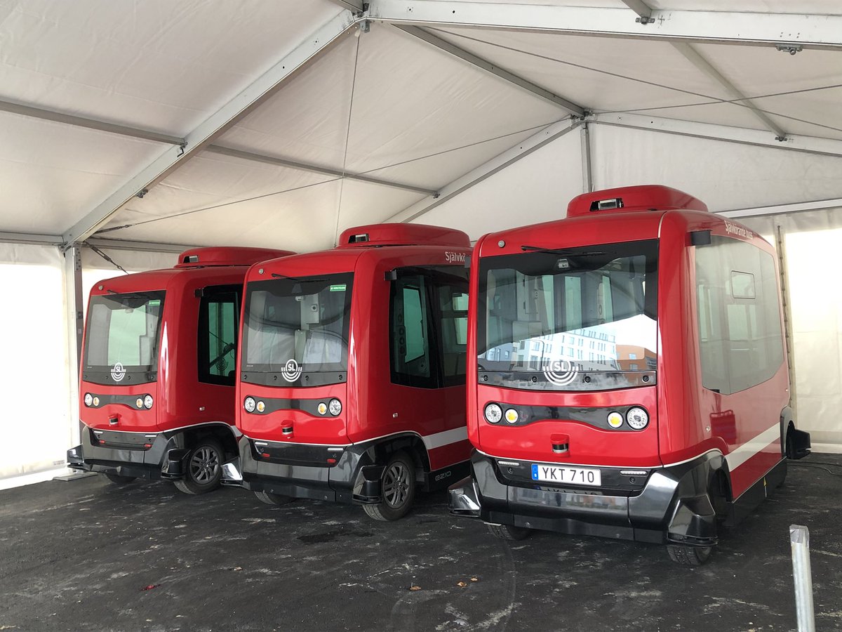 Nu är tre av de autonoma bussarna på plats i Barkarby och redo för framtida projekt <a href="/NobinaTech/">NobTech</a> <a href="/NobinaSverige/">Nobina Sverige</a>