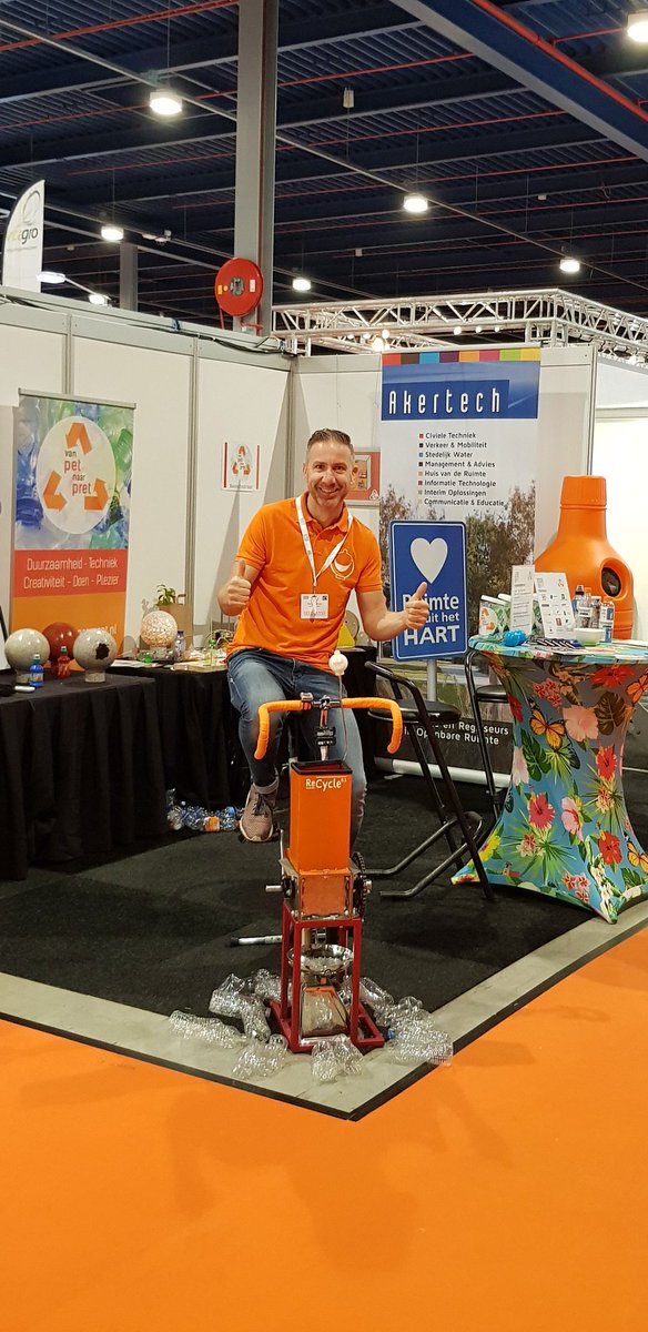 Warmdraaien voor dag 2 <a href="/VOR_NL/">Vakbeurs Openbare Ruimte</a> #recyclen #vanpetnaarpret