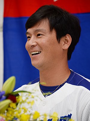 中日ドラゴンズ公式 野本圭選手が今シーズン限りで引退することを決め 本日 9月27日 に引退会見が行われました 野本 選手のラストゲームは9月29日の阪神戦 ナゴヤドーム を予定しています 野本選手のコメントなど詳しくはこちら からお願いします 中日ドラゴンズ公式 野本圭選手が今シーズン限りで引退することを決め 本日 9月27日 に引退会見が行われました 野本 選手のラストゲームは9月29日の阪神戦 ナゴヤドーム を予定しています 野本選手のコメントなど詳しくはこちら からお願いします