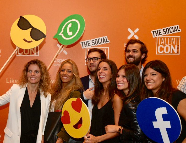 ExperisES's tweet photo. #FelizJueves desde #SocialTalentCon2018 El evento con más #hype de #RRHH. Síguenos desde @ExperisES para estar informado de todo. https://t.co/TFLRaPFRWA