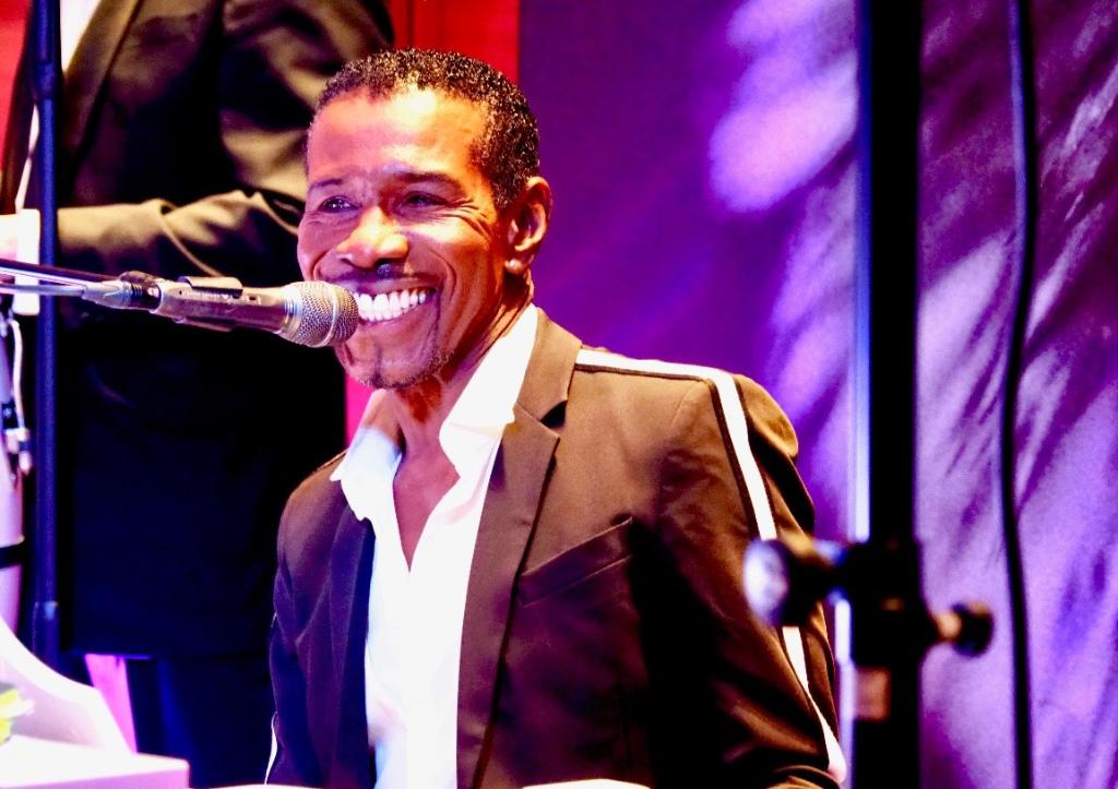 westinffm's tweet photo. SoundBites @ GrandSeven with Alfred McCrary live at our GrandSeven at 8 pm today. Entry is free! Who will be there? #SoundBites #Frankfurt #GrandSeven #LiveMusik https://t.co/yIz3csOBnS