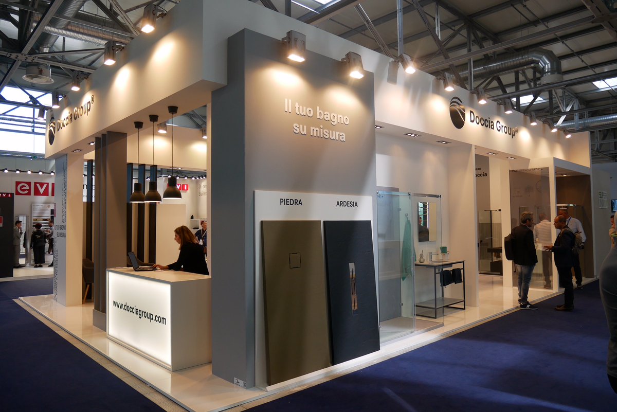salabanonews's tweet photo. Cuarto día en la feria italiana @CersaieOfficial, un escaparate perfecto para mostrar los últimos diseños y las más avanzadas tecnologías. #revistasalabaño #Cersaie2018 
https://t.co/Hpu26A6cDD https://t.co/M9wXlt0EJP