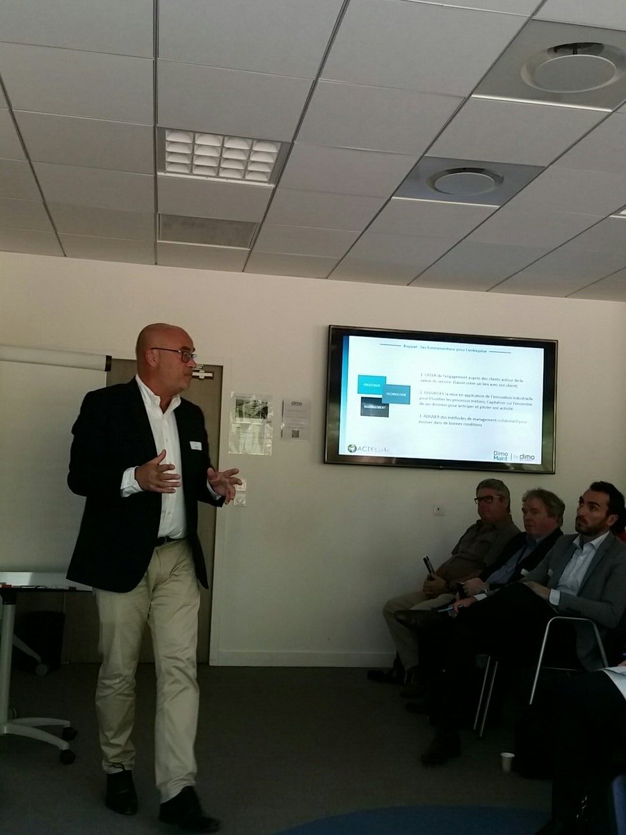 lmichel_DIMO's tweet photo. @ThierryLevray du cabinet Actytude intervient au Meet Up @dimomaint pour échanger #GMAO #processus #maintenance #technologies #Management #TransformationDigitale https://t.co/KYokDKmOK9