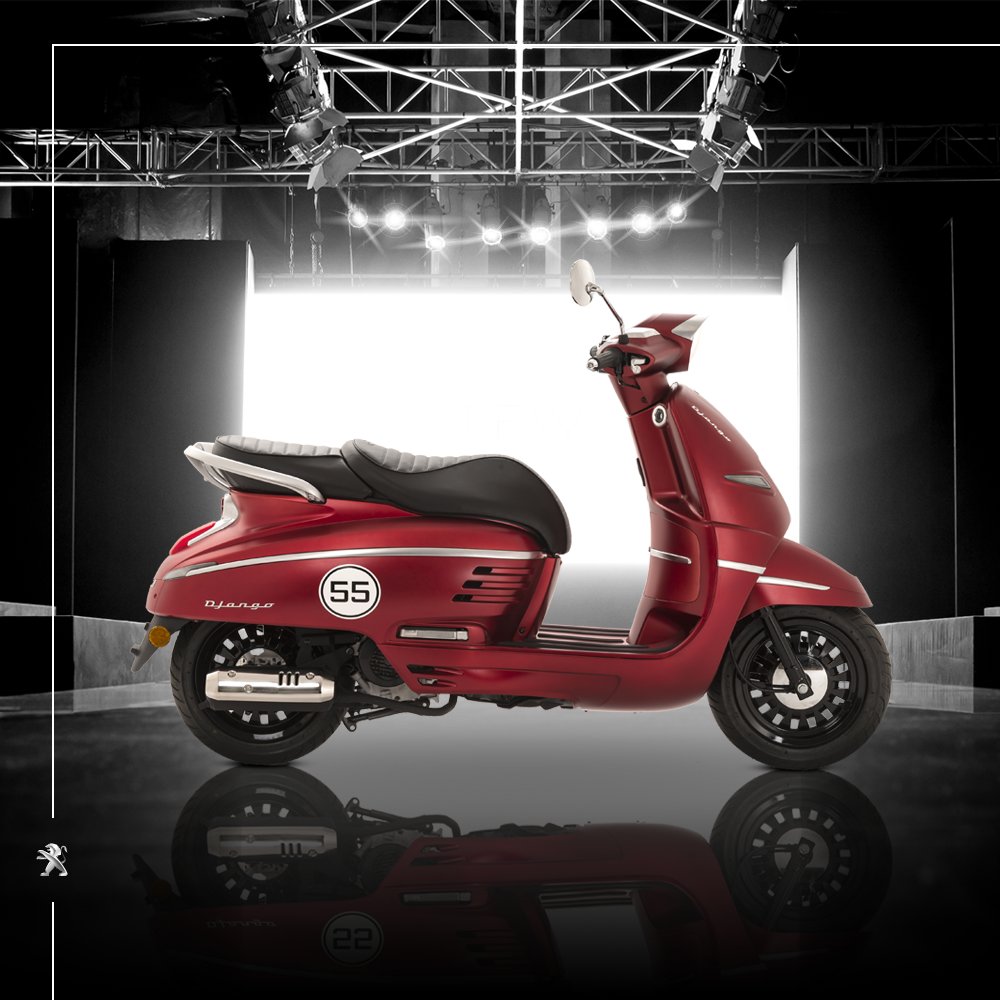 PeugeotScootES's tweet image. ¿Qué #PeugeotDjango crees que hará furor durante la Semana de la Moda de París? 🤔

#MyDjango peugeotscooters.es