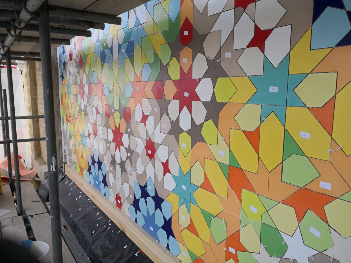 HelixTiling's tweet photo. Just been working on this project in yorkshire,the finished article will be something monumental,all goods supplied by @rocciatiles @waterjetcd @Scott_kerakoll @BoschPro_UK @Rubi_UK_IRE @PCSDeltaboard https://t.co/pzAuc8WXuU