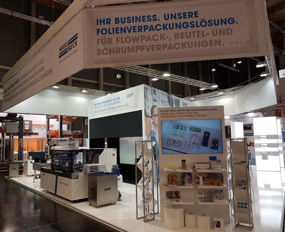 HBeck_Packaging's tweet photo. Wie kann man mit dem Thema Nachhaltigkeit auf der einen und der oft unverzichtbaren #Folienverpackung auf der anderen Seite umgehen? Gerne zeigen wir auf der #FachPack, wie mit #Verpackungsmaschinen von #Hugo_Beck und Folien von #mopack der Folienverbrauch reduziert wird. https://t.co/48ZwAus7FI