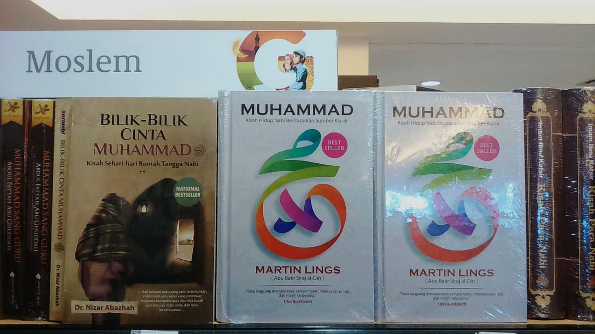 penerbitserambi's tweet photo. Koleksimu sudah lengkap? Kalau belum, bisa cek-cek ke Gramedia terdekat di kotamu, lho 😀

#TheSecretofEP #AnakkuGuruku 
#Muhammad #DariPuncakBagdad #HistoryofTheArabs #FihimaFihi #TadzkiratulAuliya #KitabNasihat #PenerbitSerambi #PenerbitZaman #agama #sejarahislam #sejarahnabi https://t.co/qbEo52Rkng