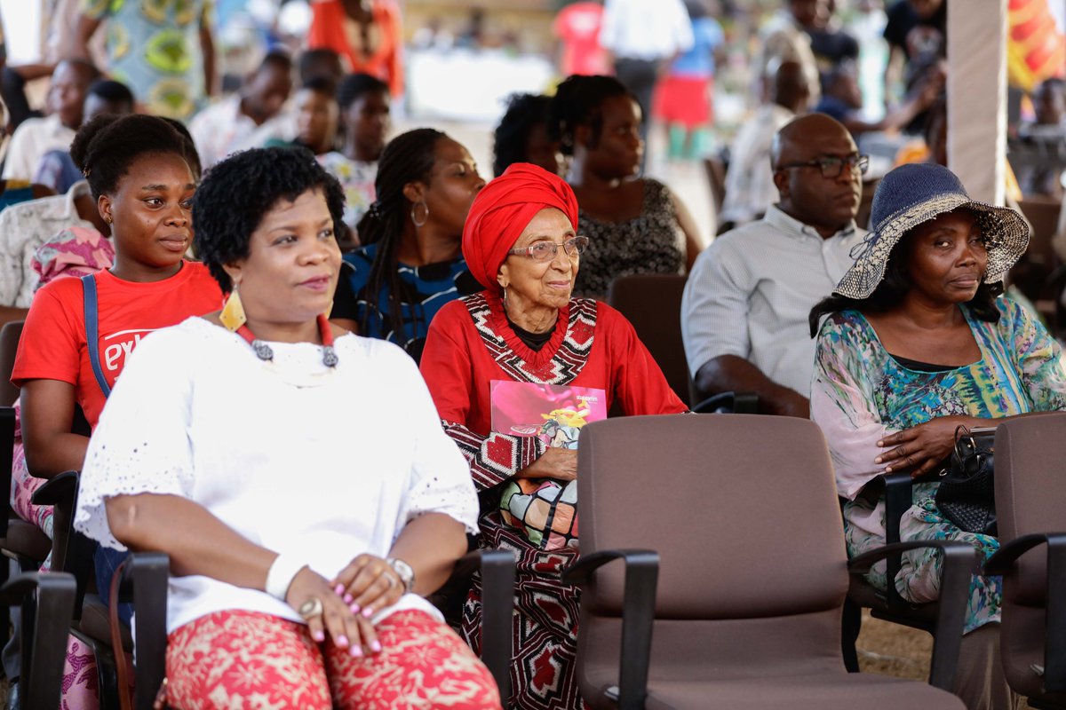 hyperactive_gh's tweet photo. PHOTOS from yesterday's closing ceremony of the Ghana Garden &amp; Flower Show 🌻🌼🌺

#GGFS2018 @gfsghana https://t.co/eWMjZh4pB2