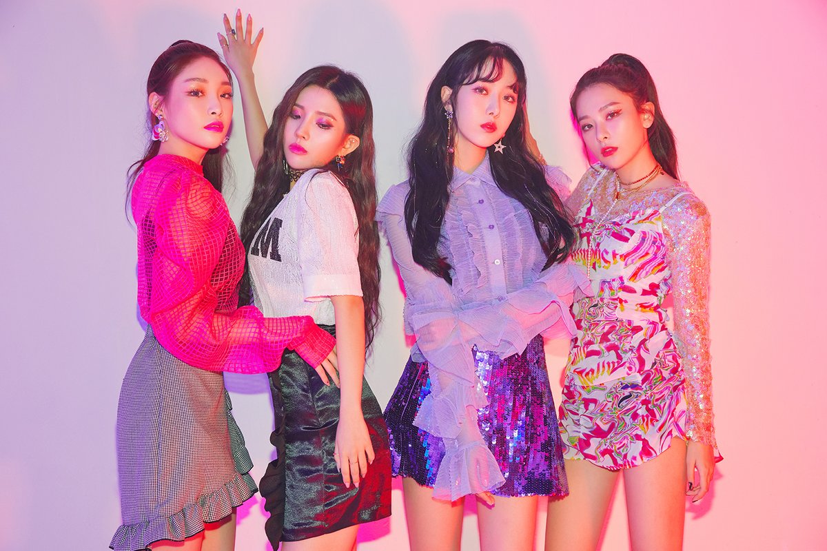 superstarmap_'s tweet photo. Is this real collaboration with SEULGI x SINB x CHUNGHA x SOYEON❓
'Wow thing’ teaser movie will be released today!

이 조합 실화❓❓❓❓ 슬기 x 신비 x 청하 x 소연 의 콜라보레��션🌟
오늘 6시 ‘Wow thing’ 티저 영상이 공개 될 예정😭💜💜💜 

#SEULGI #SINB #CHUNGHA #SOYEON #Wow_Thing https://t.co/wXx7OgPaLj