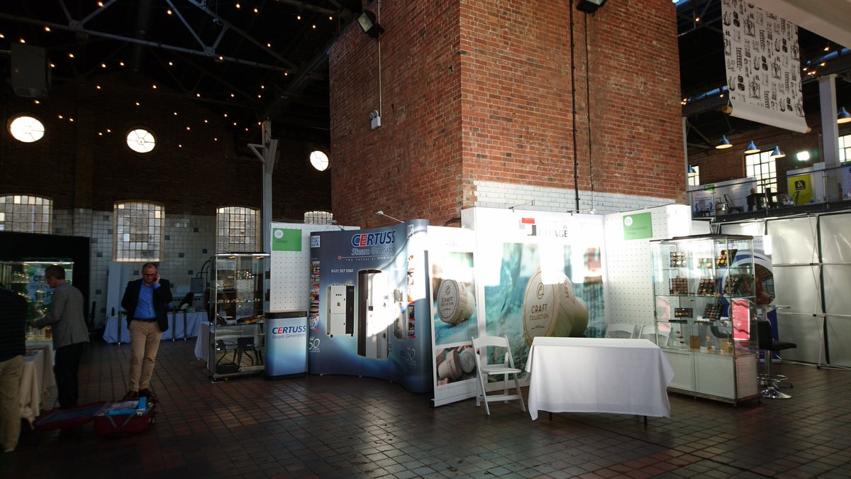 distillingexpo's tweet photo. Getting ready for Day 2 of the Craft Distilling Expo in London! #distillingexpo #cde18 https://t.co/CVV69aHxAU