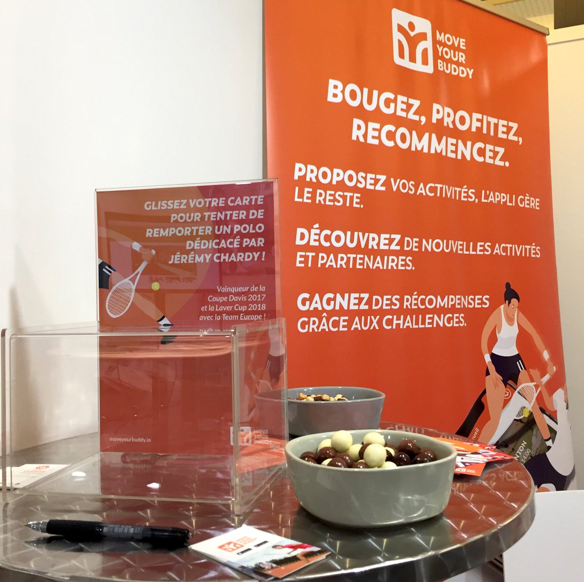 moveyourbuddy's tweet photo. Retrouvez une partie de l'équipe au @SportWellnessL - Stand H17 ! Guillaume, co-fondateur ainsi que Myra et Luc sont présents tte la journée pour vous présenter notre solution #sport &amp; #BienEtre qui s'intègre à tous types d'entreprises (#TPE aux grands groupes) ! #QVT #SWL2018 https://t.co/e3aeIrBP9C