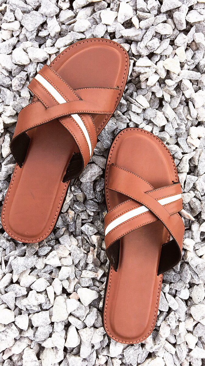 Temitayoo_'s tweet photo. @DrJoeAbah @titobalogun @tripletosh Footwear’s Made by @Temitayoo_ https://t.co/xWYBkTCrRO