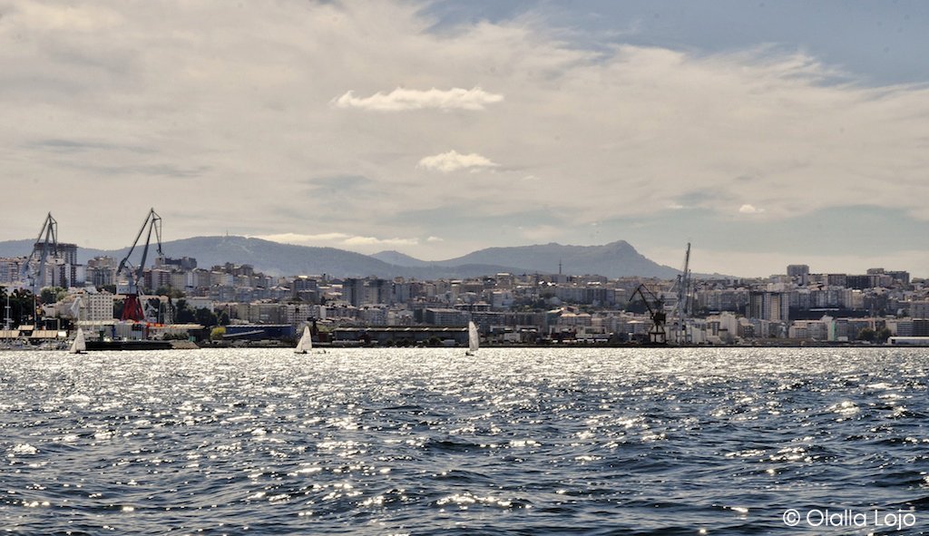 VigoCB's tweet photo. ¡¡Feliz Día Mundial del Turismo!! 
Las nuevas tecnologías han cambiado enormemente nuestra forma de viajar, pero seguimos buscando destinos que nos sorprendan, alegren nuestra vista y nos hagan vivir grandes sensaciones. #Vigo tiene todo eso y mucho más. ¡Ven y descúbrelo! https://t.co/tVJkQ6KwPf