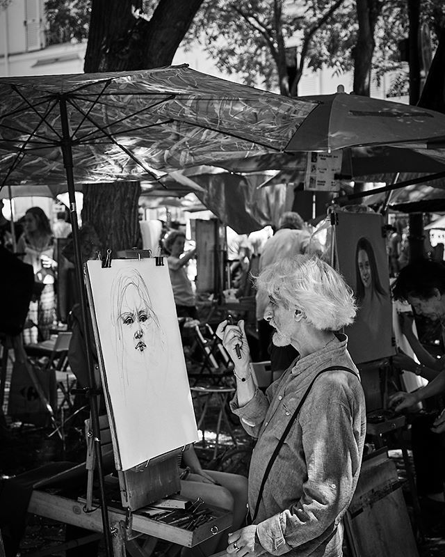 Left a bit, a bit more, a smidge more…it just has to be the perfect angle. ift.tt/2N3uePa