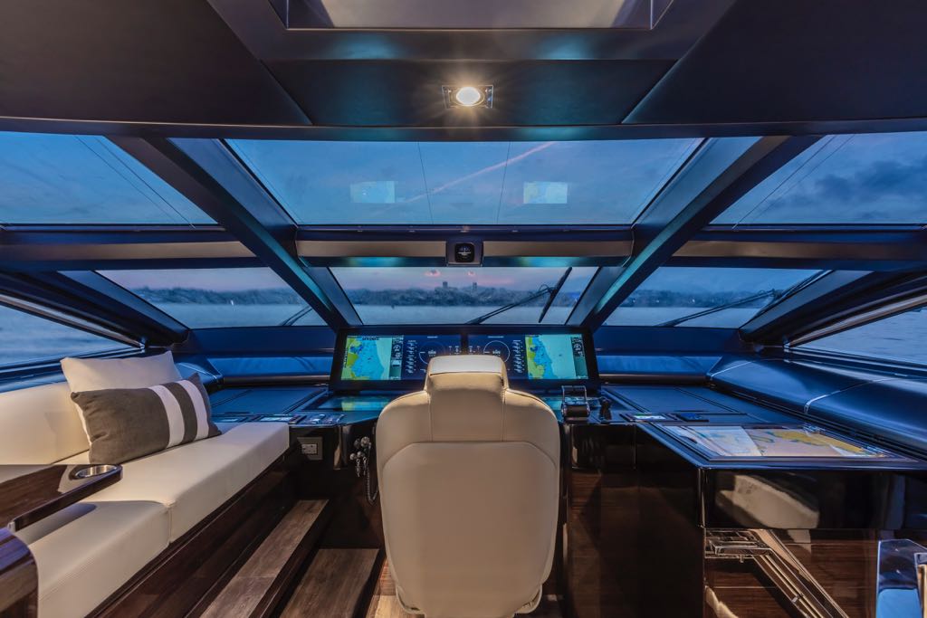 baxtermarine's tweet photo. COME TODAY &amp; Discover our new Pearl 95 at the Monaco Yacht Show, stand H13 - Quai L’Hirondelle. 🛥️

#PEARL95 - Style and performance on a whole different scale.

#BaxterMarine #PEARLyachts #PuertoPortals #LuxuryLife #LuxuryYachts #DreamedLife #Mallorca #yachts #boats #sealife https://t.co/gR8JCAKA4p