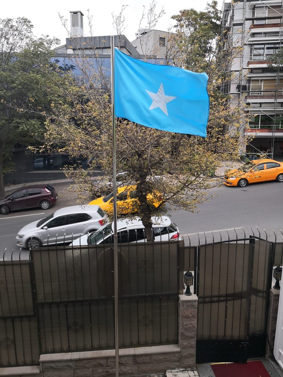 Jamaidid's tweet photo. The beautiful sight of our flag flying high in our Ankara Embassy #Turkey as viewed from the ambassador's office. This also symbolizes the pleasure, energy &amp; dedication of our staff in service delivery to maintain our presence &amp; efficiency in fulfilling #Somalia agenda in Turkey. https://t.co/5kb6Sww1w0