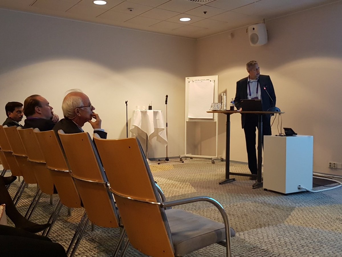 EuroheatPower's tweet photo. At the #18DEdays we are re-discovering the importance of policy ambitions and regulatory frameworks for DHC! @IEA_DHC @pyoryplc @EurowaterDH https://t.co/MTgUbcgnSu