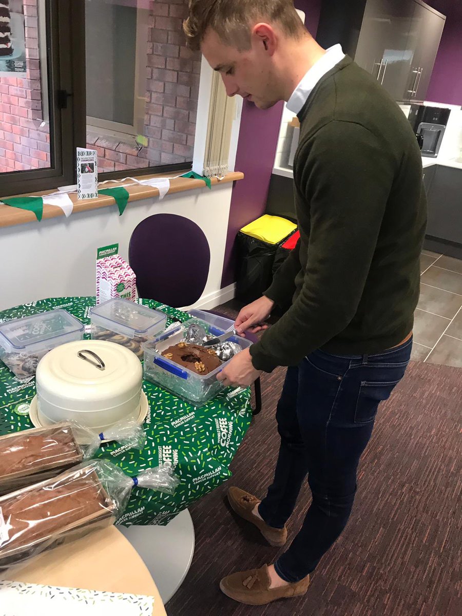 RuthTuffin1's tweet photo. Ready for Worlds Biggest Coffee Morning 2018 here @EdenhouseUK The team have been up late busy Baking, All for a fantastic cause 🍰 #macmillancanversupport Dawn Wilde https://t.co/784soBECwf