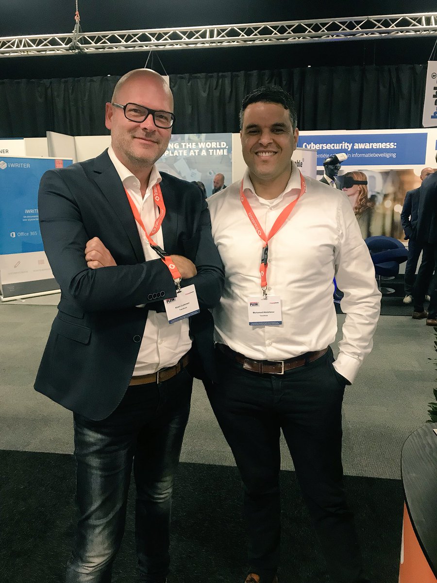 tracebuzz's tweet photo. Loop even langs bij stand nr 37 en krijg van deze kanjers een cadeautje! #corporatieplein #corporatiegids #tracebuzz #expohouten #cadeautjes #webcare #woningcorporaties https://t.co/KB2GA9bZjg