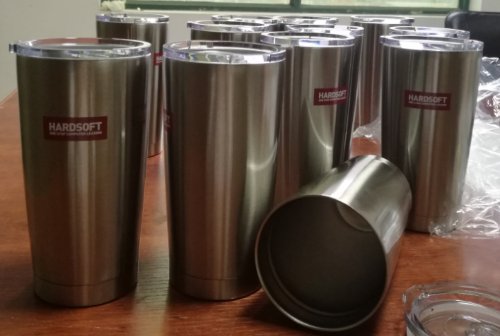 HardSoft_'s tweet photo. It's #NationalRefillDay! Hopefully all the customers we recently sent refillable coffee cups to are using them to refill every day! #plasticfree #refillrevolution #pledgetorefill #plasticsaction #plasticpollution https://t.co/5Dn6LPZCIy