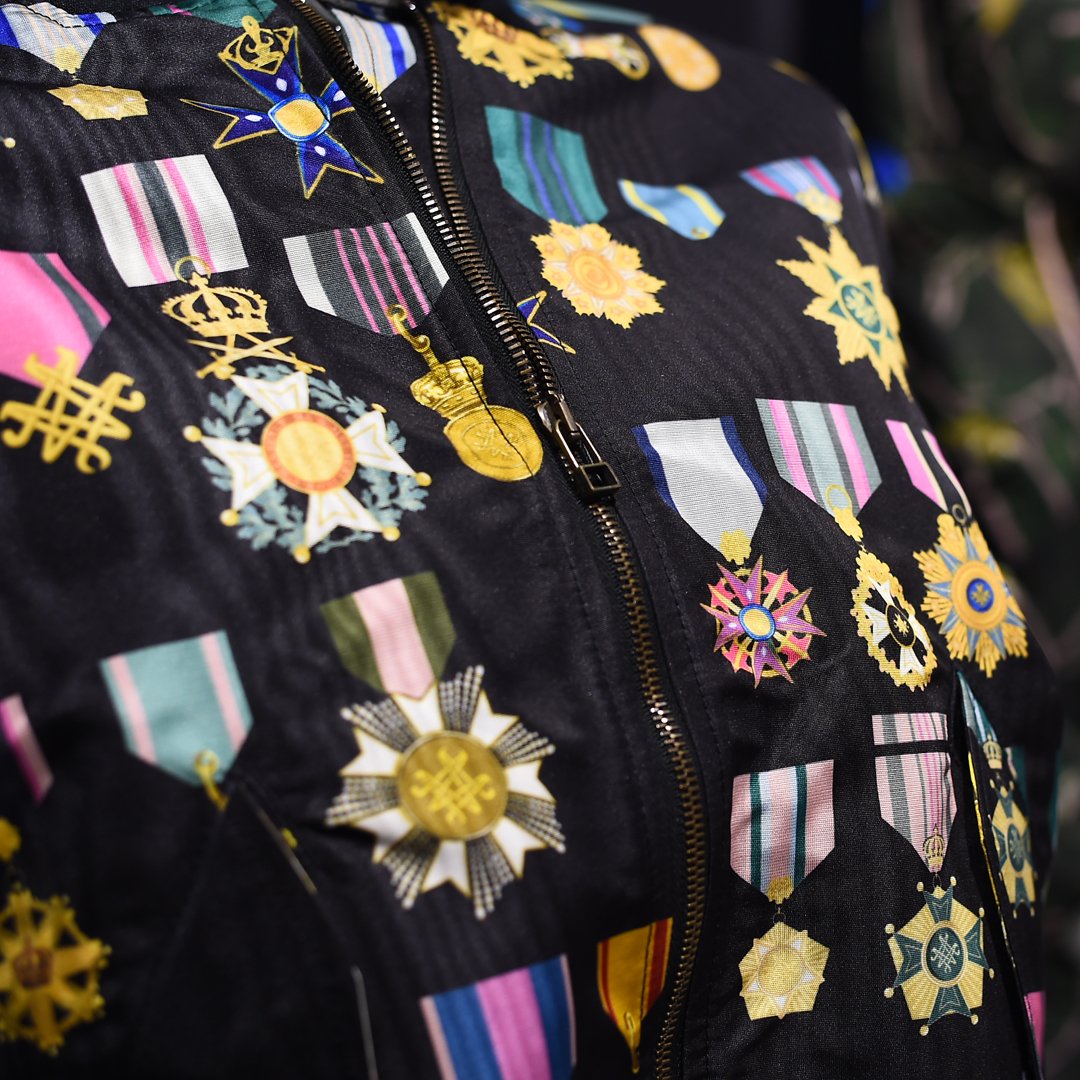 MrMrsItaly's tweet photo. A sneak peek from the color palette in details 
#MMIss19 #MMIspringsummer #mrmrsitaly #MFW #MMIcollection https://t.co/vnOehIJ84o