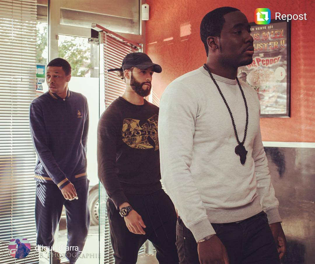Claplemag's tweet photo. Deux sélections supplémentaires pour "Malgré eux" de @DjiguiDiarra : au one Shot festival de Cergy Le 12 er 13 octobre et au BLK Films Festival qui aura lieu fin octobre. 👏🏾👏🏾
#cinema #filmmaker #paris #afrofilms https://t.co/LHk9B5g9yT