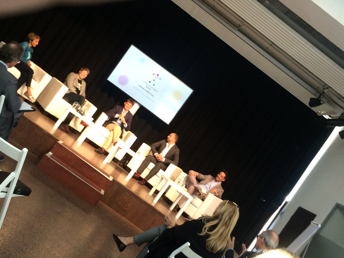 DilettadLM's tweet photo. #Jointhedebate: the power of art in promoting belonging at the #RightsForum18 w/ @PhilippeNarval Jurriaan Bles Dean Vuletic @AniZonneveld Andrea Kuhn &amp; Manfred Nowak https://t.co/XOm18w87gV
