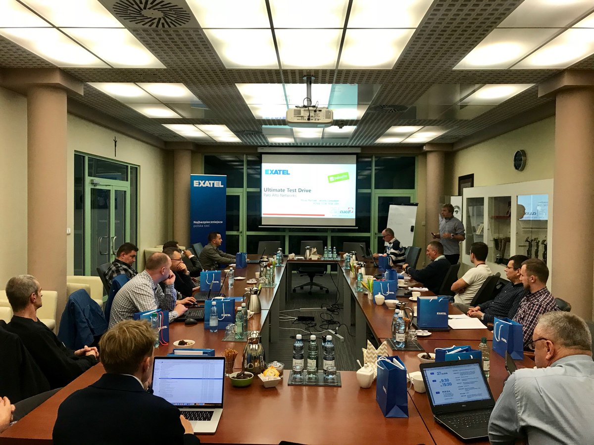 exatel_pl's tweet photo. Edukacja jest dla nas niezwykle ważna. Dlatego zawsze chętnie organizujemy warsztaty i szkolenia. Tym razem razem z @PaloAltoNtwks pokazujemy inżynierom z @PGZ_pl nowe narzędzia cyberbezpieczeństwa #UltimateTestDrive https://t.co/eXy3vNBH8c