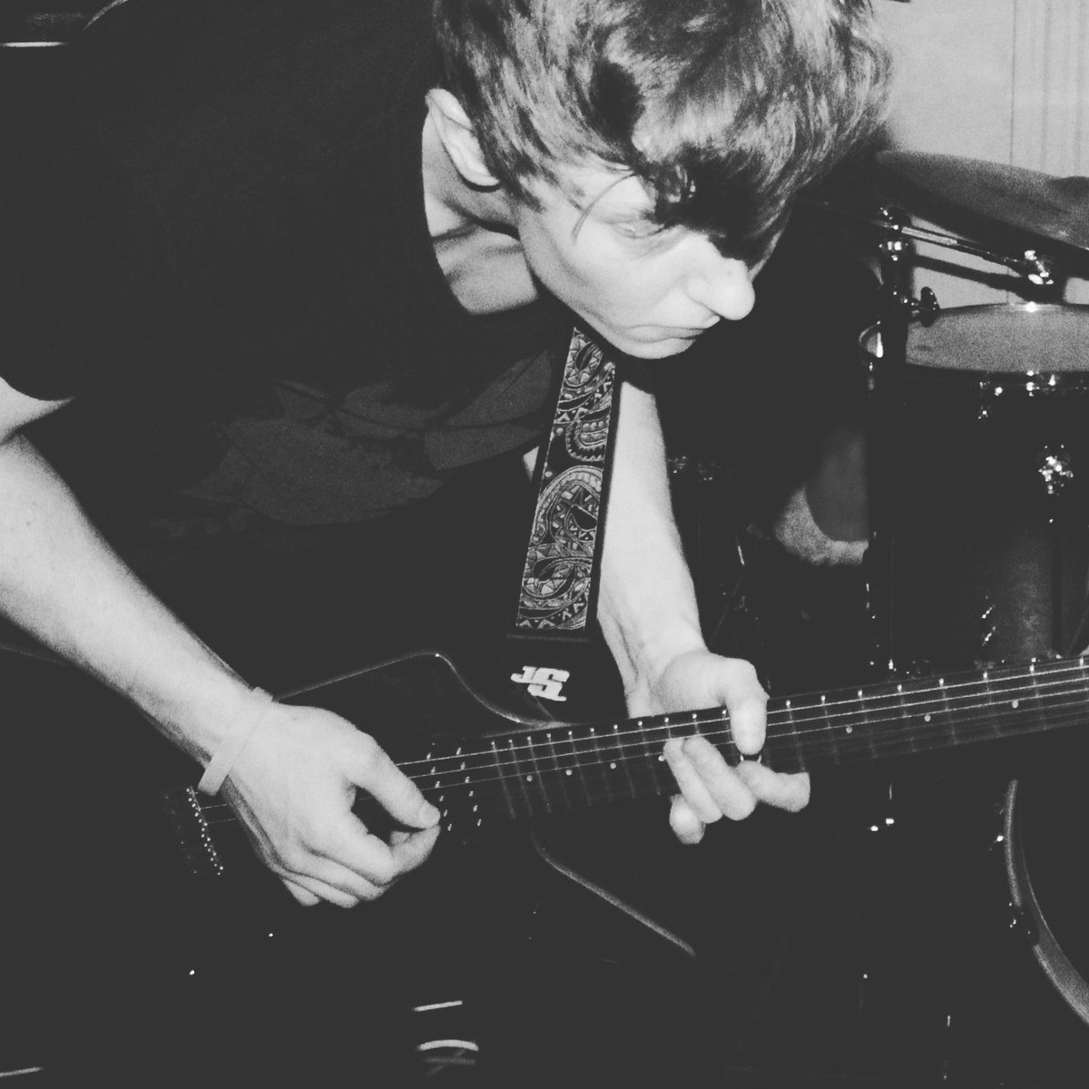 WhatsLeftt's tweet photo. We're playing Fresher Fest in Coventry this Saturday. Doors open at 5, we're on at half 6! Message us for tickets, or follow the link here

https://t.co/oMsvSpDMf7

#gig #freshers #festival #city #coventry #cityofculture2021 #music #musicscene  #alternative #progressive #rock https://t.co/DiYghocaTm