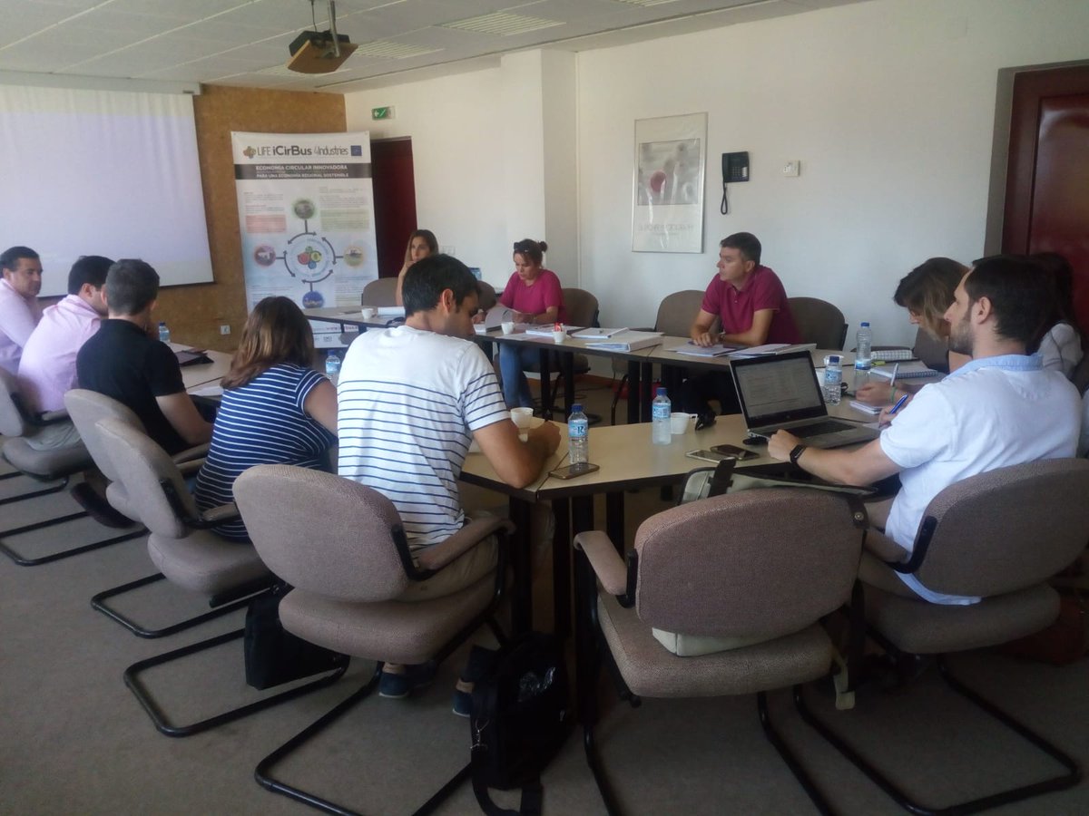 IcirbusLife's tweet photo. 👉En la reunión técnica del consorcio en @CTAEX_CIT realizando el seguimiento de las acciones en el ecuador del proyecto! 🌎 https://t.co/q8sjqNYL5z
