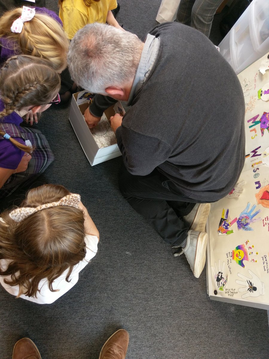 DYWAyrshire's tweet photo. Highlights from last week's @NATS History of Flight lesson. Liam and Lyn were explaining how each problem has a solution, and how GPS works and the future of aeronautical navigation using just a box and a piece of string! Today's is the last one, so really looking forward to it! https://t.co/N9Pkadxln1