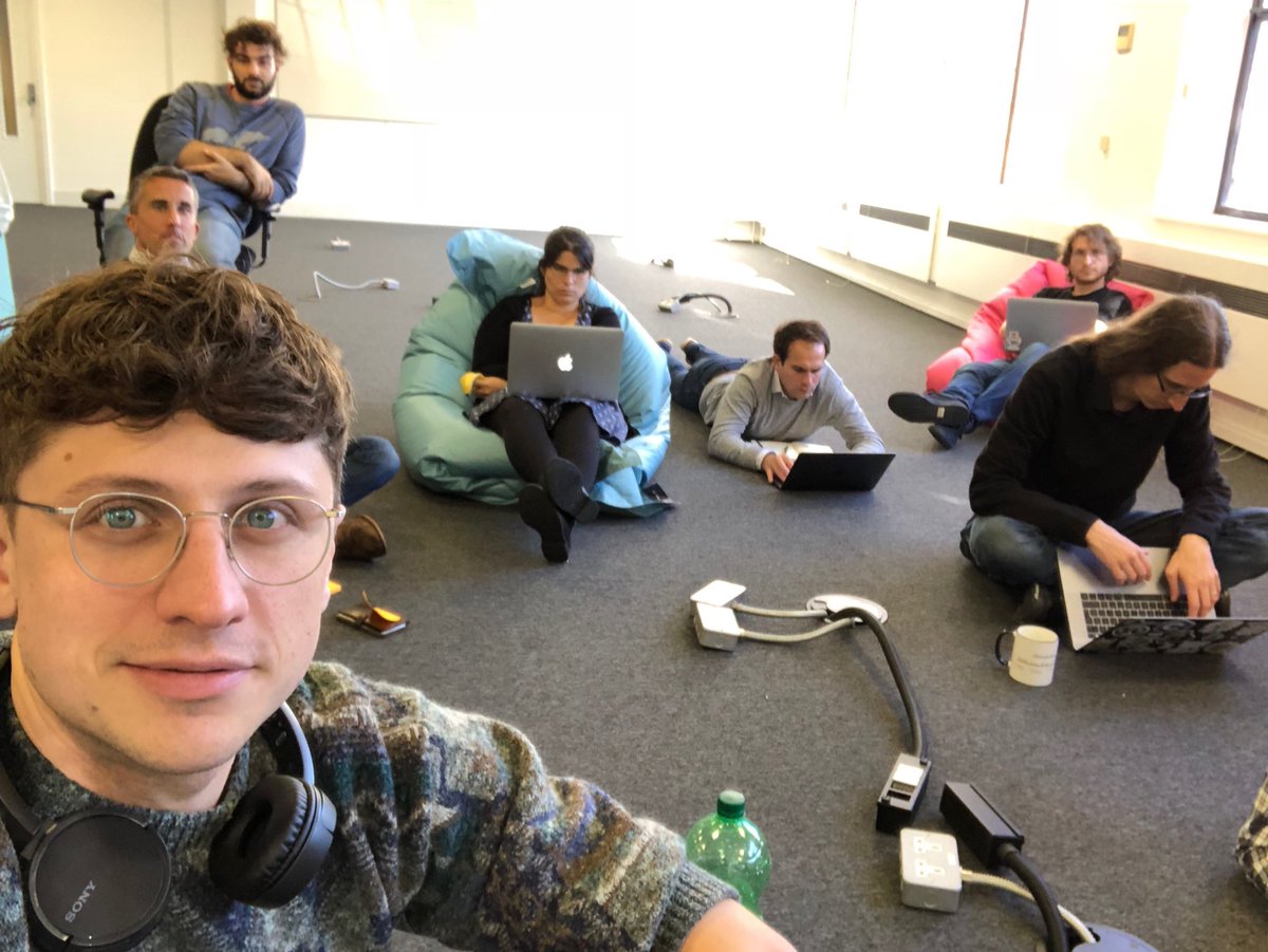 Dennis Schwartz tweet media