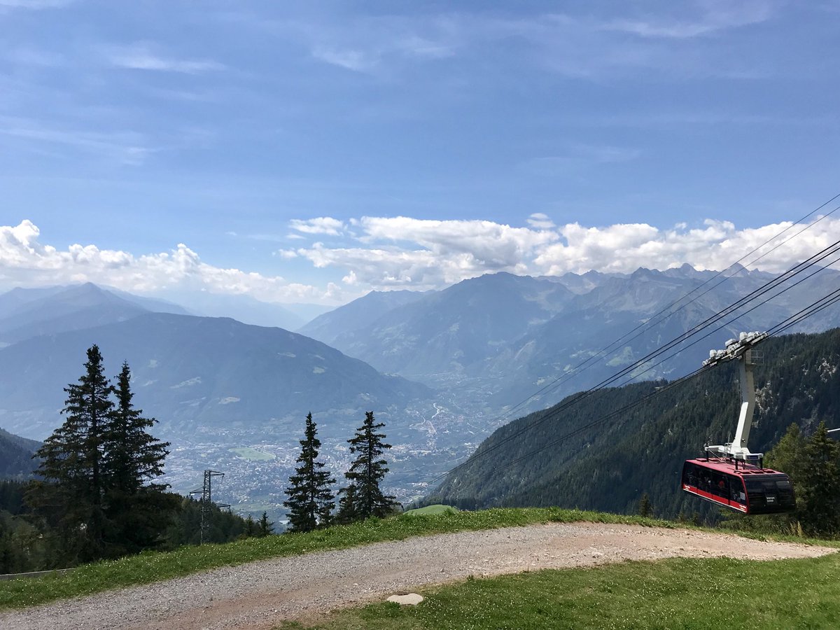 Christina6590's tweet photo. @pizzo_76 Damit bin ich auch gefahren😉😍😇Viel Spaß!😃👍🙋🏻♀️ #Meran #Meran2000 https://t.co/f5V0S5p7uE