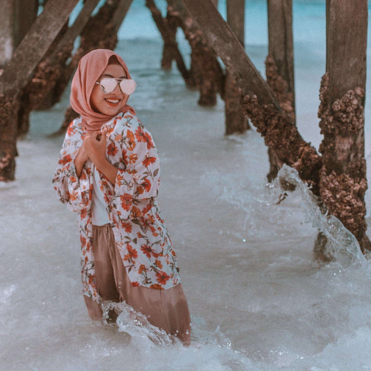 FathurRazii's tweet photo. di semporna saja ni boskuuur😂
#kkcity #sabah #mataking #timbatimba #pandananisland https://t.co/0WSBfNuYQG