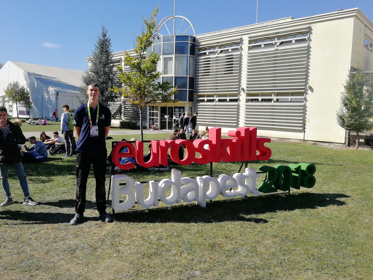leftydoran's tweet photo. Hard working Euroskills competitor Mark Scott is enjoying his experience in Budapest!!! @worldskillsuk @BritishCeramics @Rubi_UK_IRE @BALtiling @tileassociation @Ts_and_Bs @CofGCollege @srcchat https://t.co/V3wgjqEH3u
