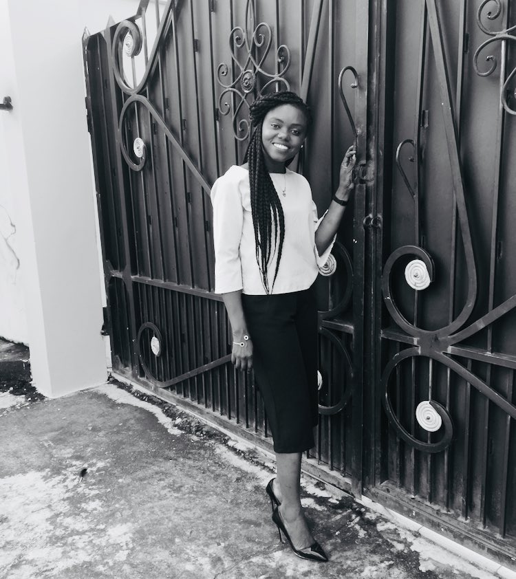 AdwoabaY's tweet photo. Lovely Thursday 😍😘 https://t.co/54AgLjIYKt