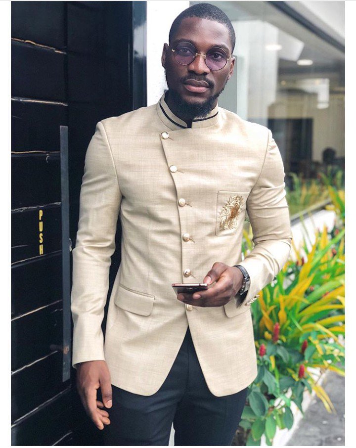 Adey_i's tweet photo. It's time for the brand master class with my handsome 😍fav
 #tobination #TeamTolex
#BrandingSessionWithTobi 
#BrandingSessionWithTobi 
#Brandpositioning 
#Brandpositioning 
#TobiTheBrand 
#TobiTheBusiness 
#tobithehost
#TrellisGroupCo https://t.co/dXnppR1oDh