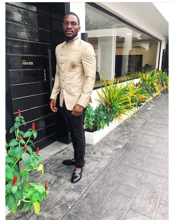 Adey_i's tweet photo. It's time for the brand master class with my handsome 😍fav
 #tobination #TeamTolex
#BrandingSessionWithTobi 
#BrandingSessionWithTobi 
#Brandpositioning 
#Brandpositioning 
#TobiTheBrand 
#TobiTheBusiness 
#tobithehost
#TrellisGroupCo https://t.co/dXnppR1oDh
