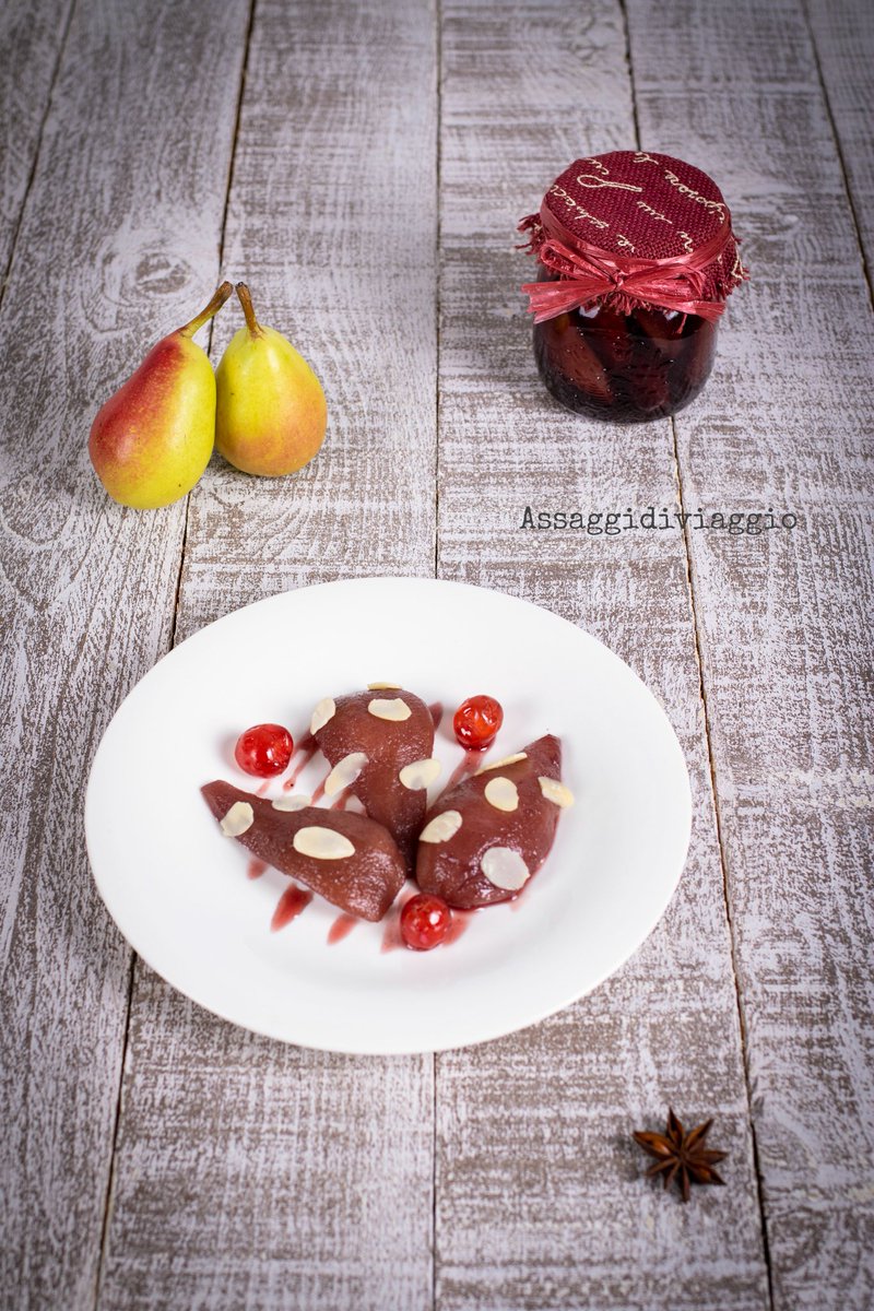 Assaggidiviaggi's tweet photo. Una #ricetta golosa un po' diversa per conservare la #frutta di stagione. Le #pere al #vino https://t.co/C2zecn5VBu 
#recipe #wine #fruit #veg #vegetarian #clubdel27 @MTChallengeblog https://t.co/zvlMbNMvOy