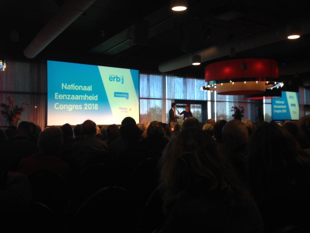 Timo_OF's tweet photo. Peter Douwes spreekt op #NationaalEenzaamheidCongres @OranjeFonds https://t.co/I2nUnZWP5r