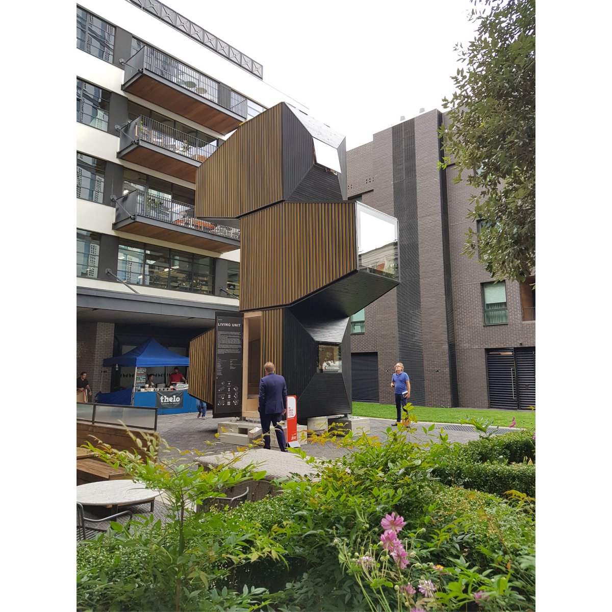 liinterior_'s tweet photo. Living Unit London
AKT II/OFIS Architects
#ldf18 #liinterior #linute #londondesignfestival #traveling #london #exibition #design #interiordesign #interior https://t.co/K6d7h4SvJc